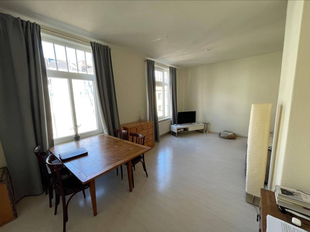2 Zimmer Wohnung: Wohnzimmer
