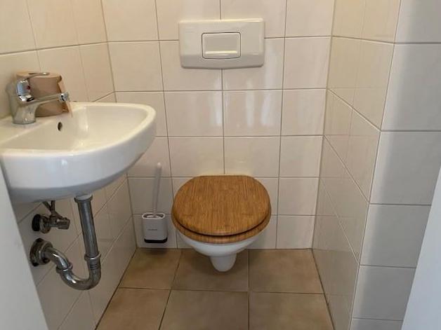 Reihenhaus: G&auml;ste-WC_OG