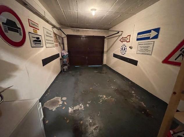 Doppelhaush&auml;lfte: Garage